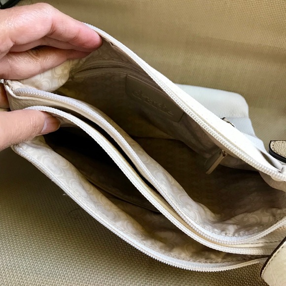 CHARMING CHARLIE CROSSBODY Bag - Picture 5 of 6